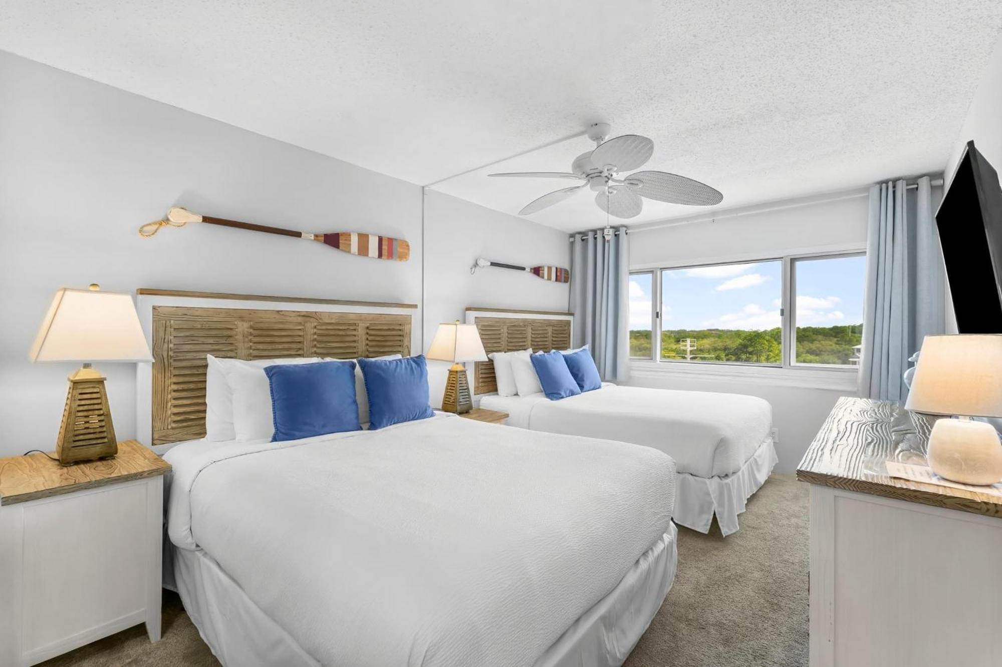 Pinnacle Port Beach Resort Panama City Beach Room photo